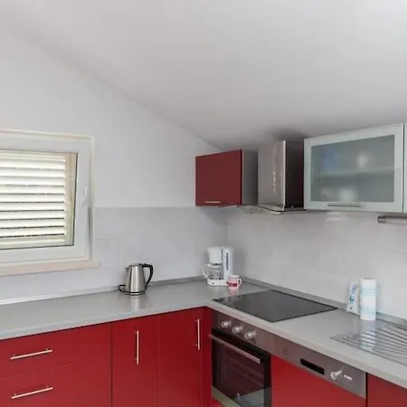 One Bedroom With Balcony And Sea View Crveni 아파트 스톤